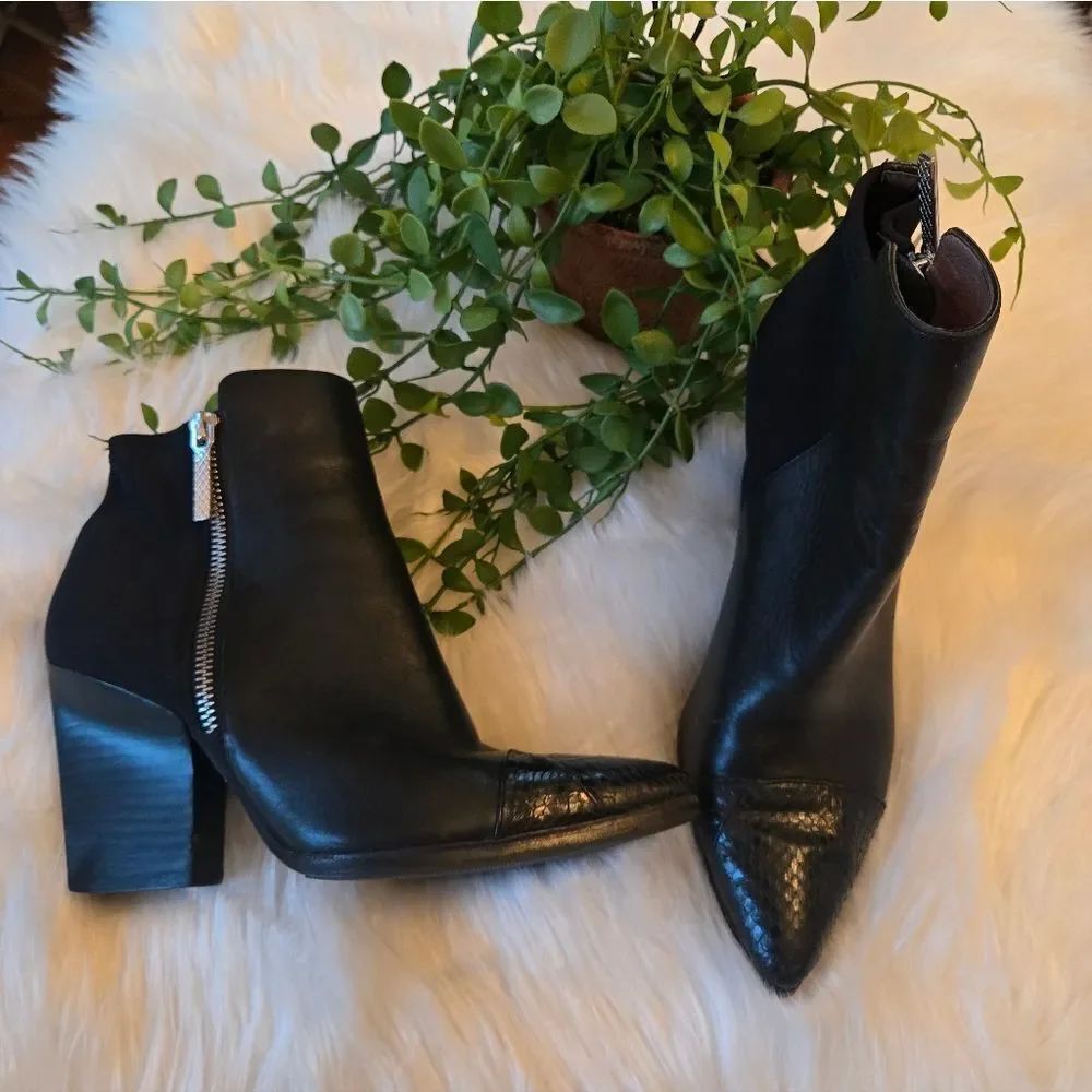 Donald J Pliner Black Zipper Size 6 Leather Oxfords Boots
